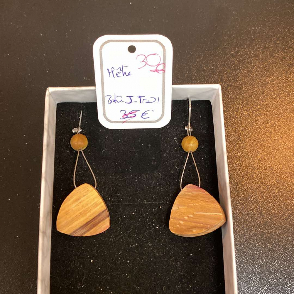 Purple heated beechwood earrings