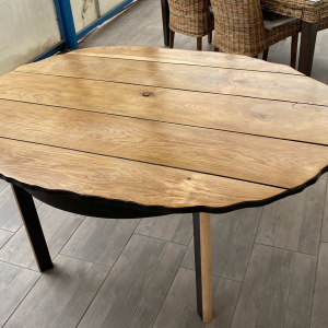 Oak dining table n ° 1